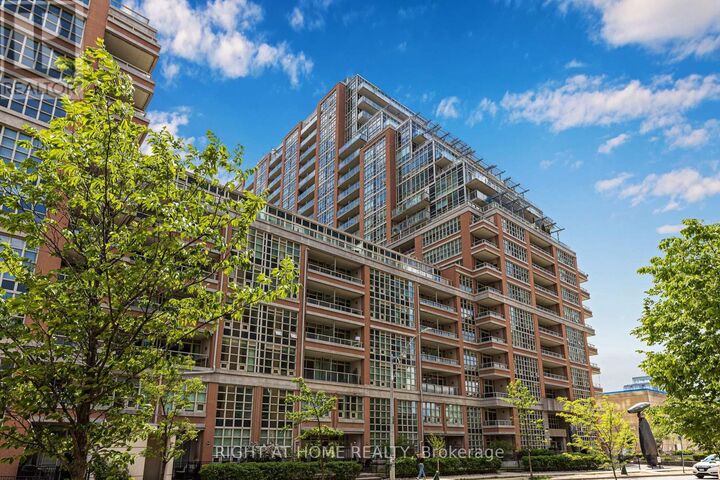 Property Photo:  85 East Liberty Street 2104  ON M6K 3R4 