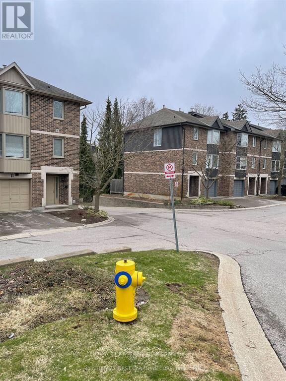 Property Photo:  1548 Richmond Street 17  ON N6G 4W8 