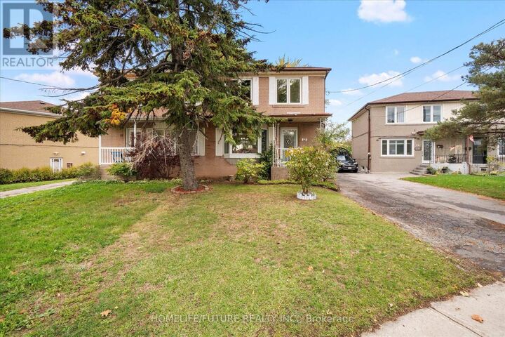 Property Photo:  12 Ellendale Drive  ON M1P 1N2 
