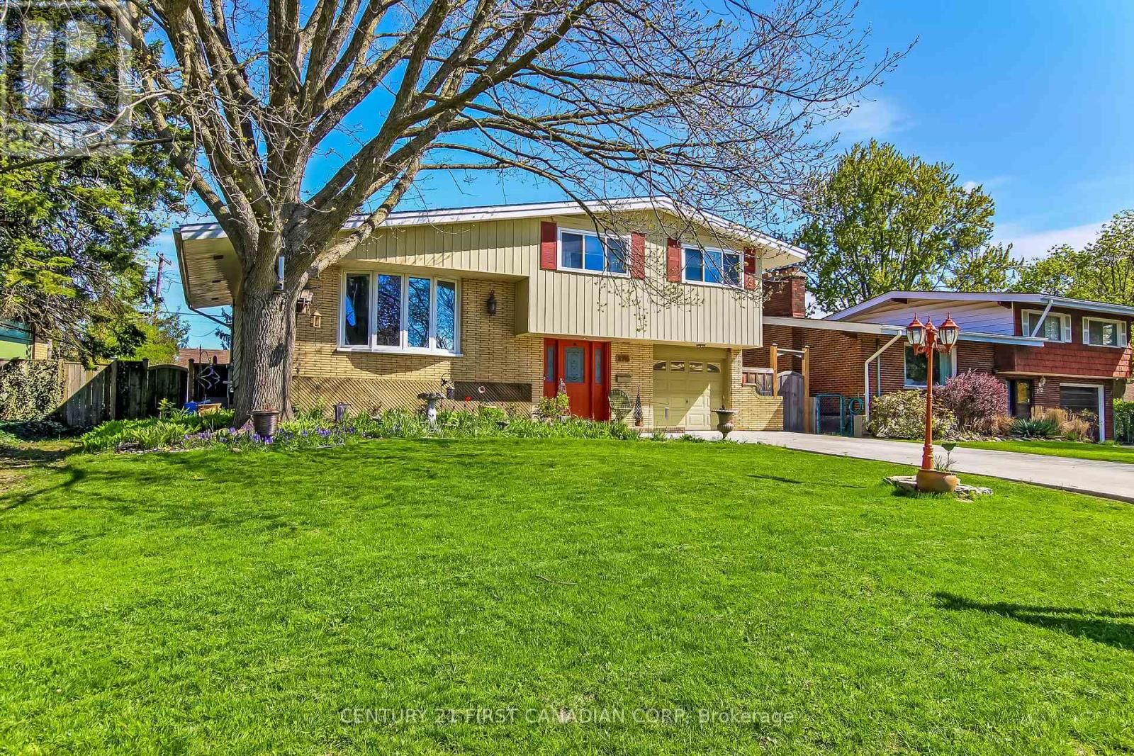 Property Photo:  276 Southcrest Drive  ON N6J 1N4 
