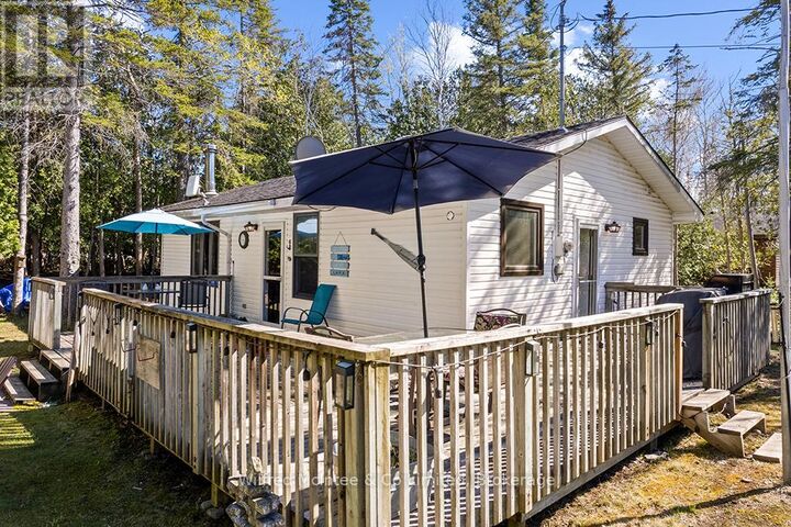 Property Photo:  26 Thompson Avenue  ON N0H 2L0 
