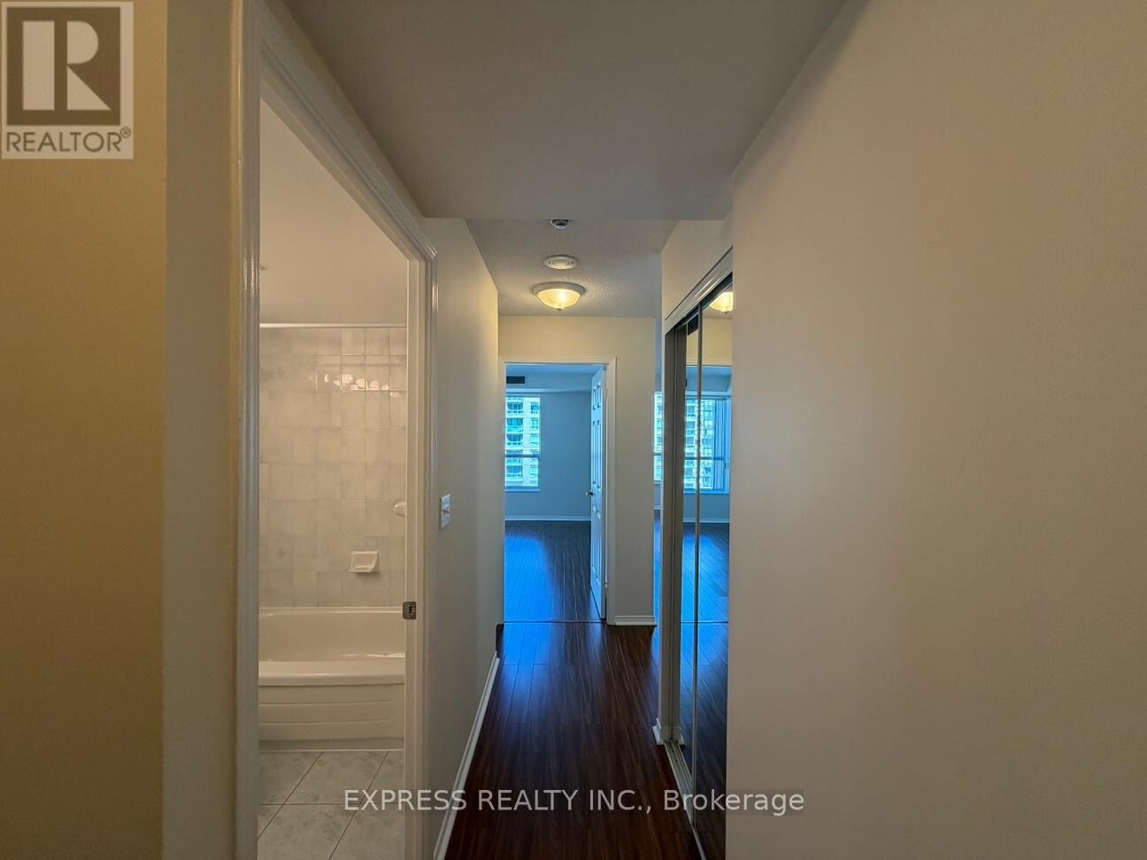 Property Photo:  29 Pemberton Avenue 906  ON M2M 4L5 