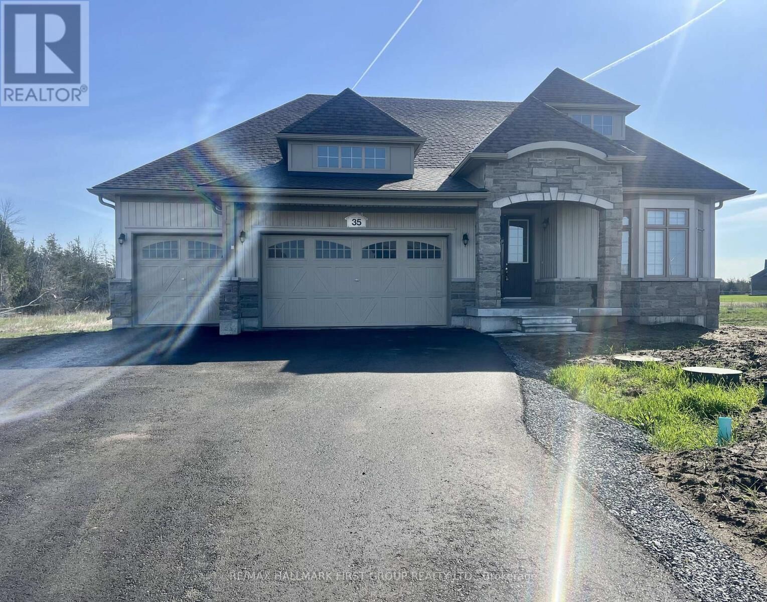 Property Photo:  35 East Vista Terrace  ON K0K 1L0 