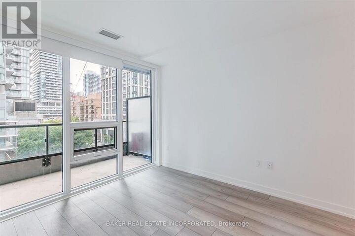 Property Photo:  223 Redpath Avenue 202  ON M4P 0E8 