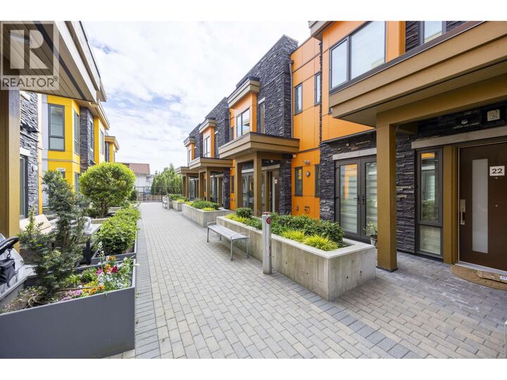 Property Photo:  7565 Oak Street 23  BC V6P 4A4 