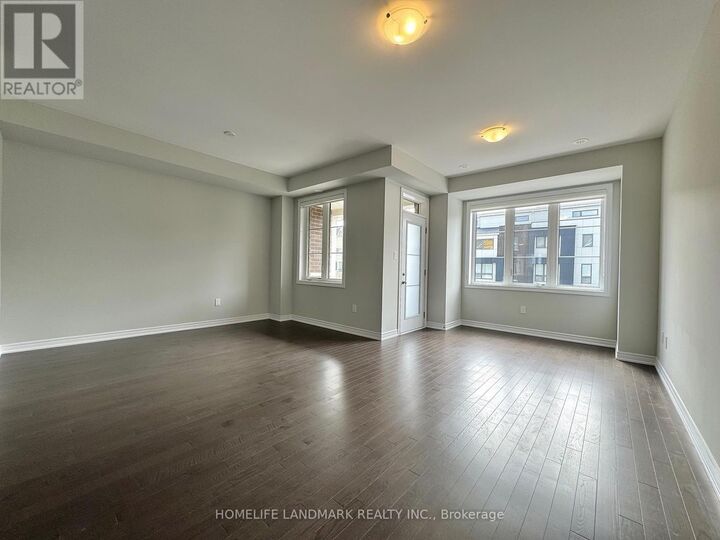 Property Photo:  226 Rustle Woods Avenue  ON L6B 1R3 
