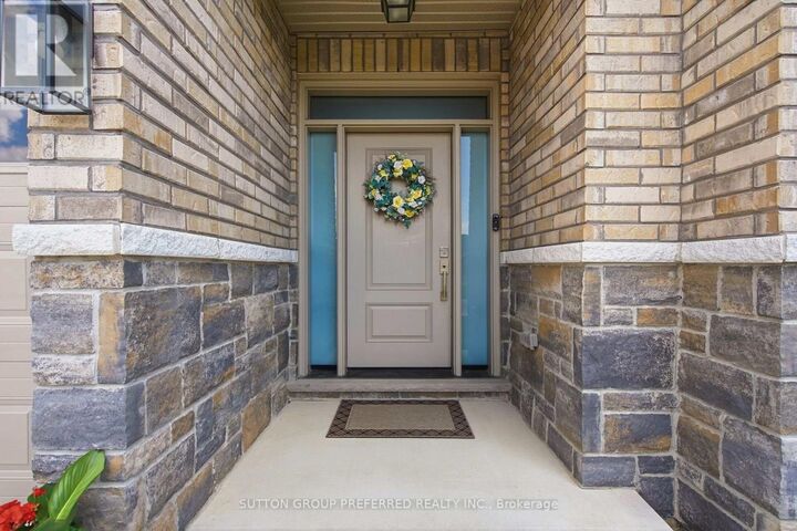 Property Photo:  215 Leitch Street  ON N0L 1J0 