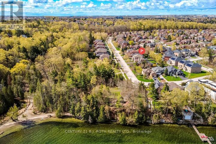 Property Photo:  112 Crimson Ridge Road  ON L4N 0G9 