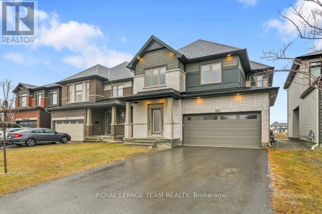 Property Photo:  912 Duxbury Lane  ON K4M 0M2 