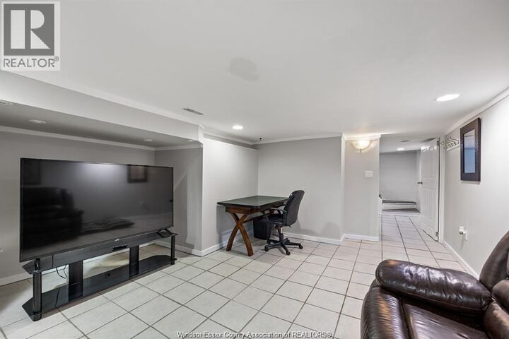 Property Photo:  1640 Hall Lower  ON N8X 4S1 