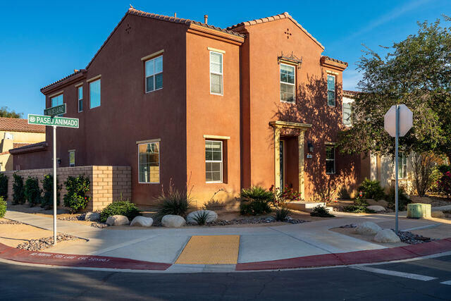 Property Photo: 551 Via De La Paz CA 92211