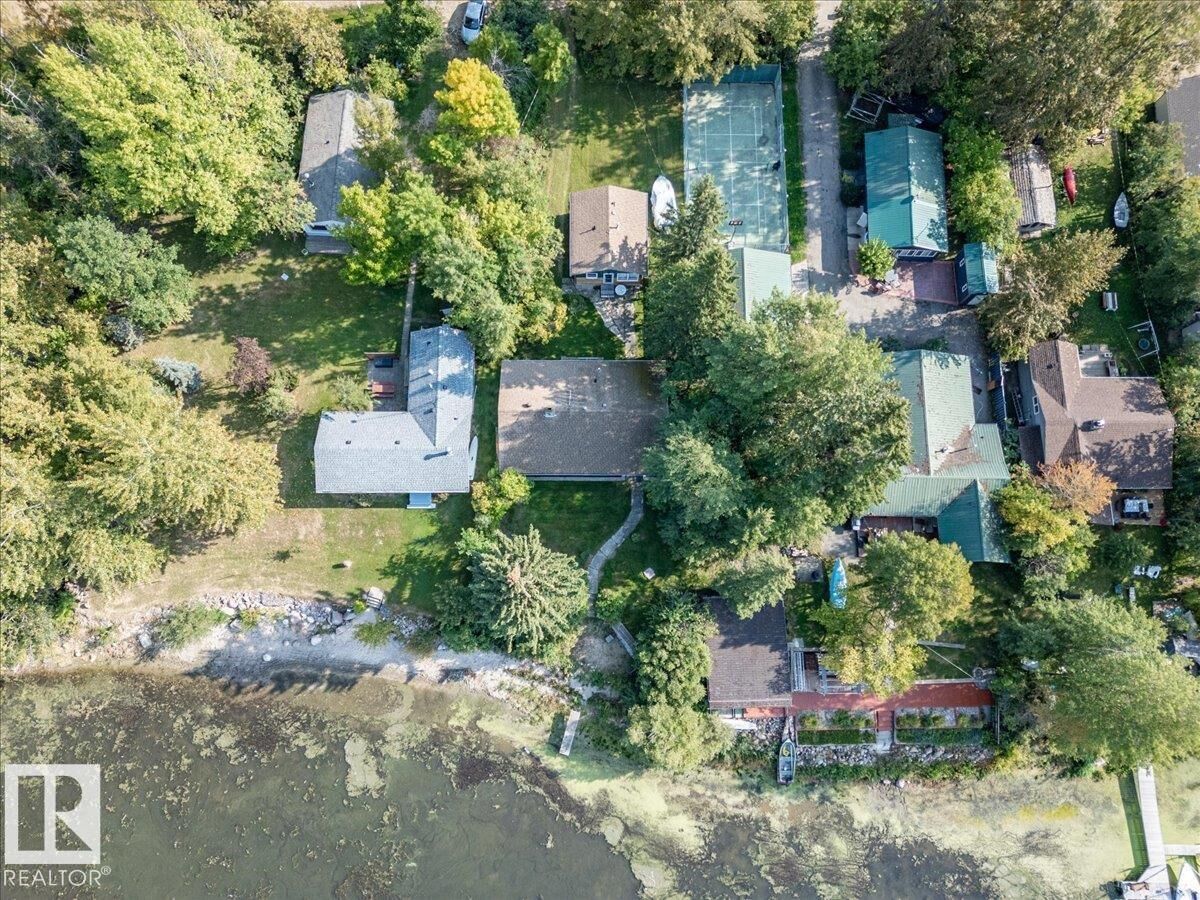 Property Photo:  60 Beach Ave  AB T0C 2C0 