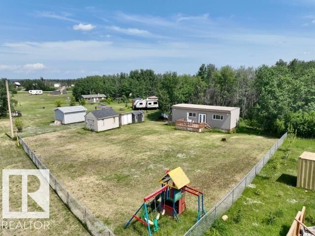 Property Photo:  277 57201 RR 102  AB T0A 3A0 