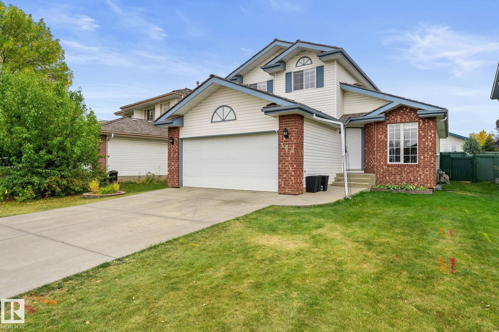 Property Photo:  362 Blackburn Drive SW  AB T6W 1B8 
