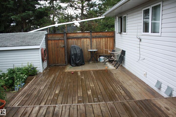 Property Photo:  5219 49 Street  AB T0A 3P0 