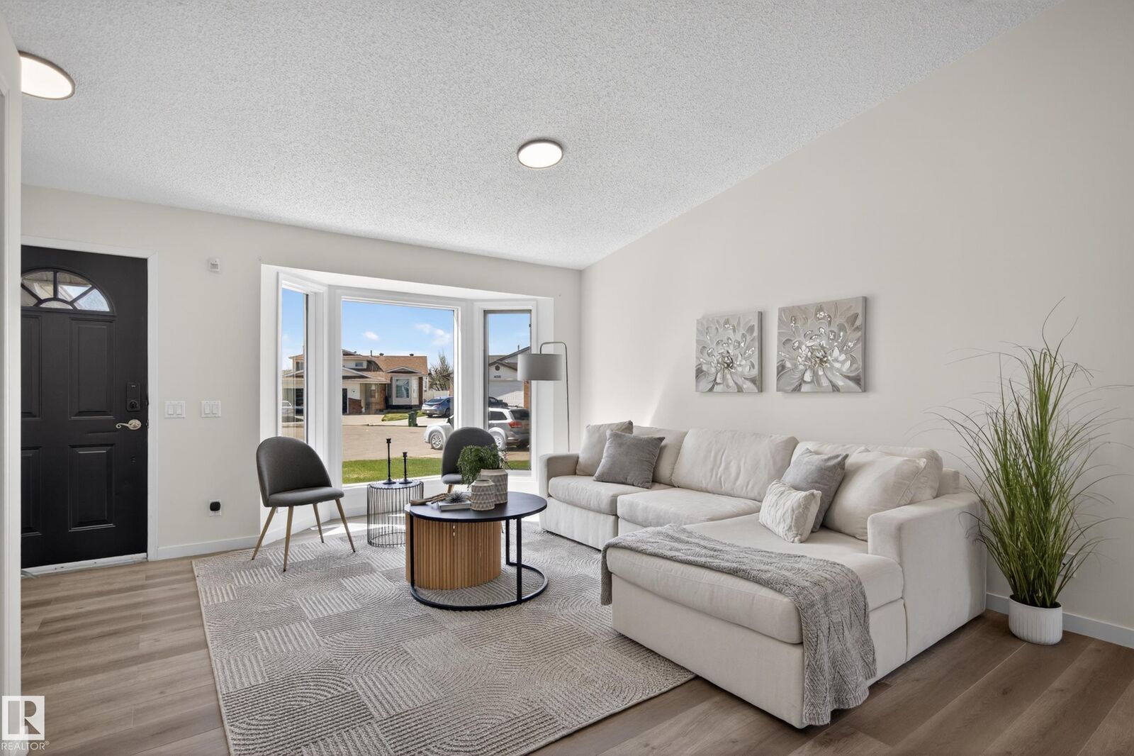Property Photo: 15323 72 Street NW AB T5Z 2Y2