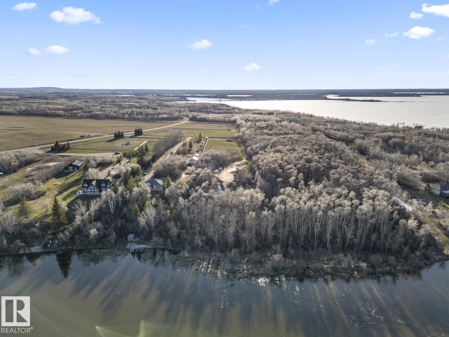 Property Photo:  46528 Twp 604A 9  AB T9N 2J1 