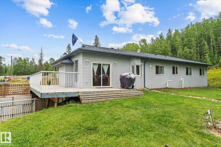 Property Photo:  54426 Rge Road 15  AB T0E 1V0 
