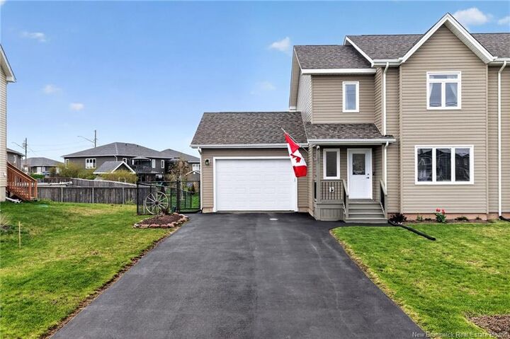 Property Photo:  185 Oakfield Drive  NB E1B 0S7 