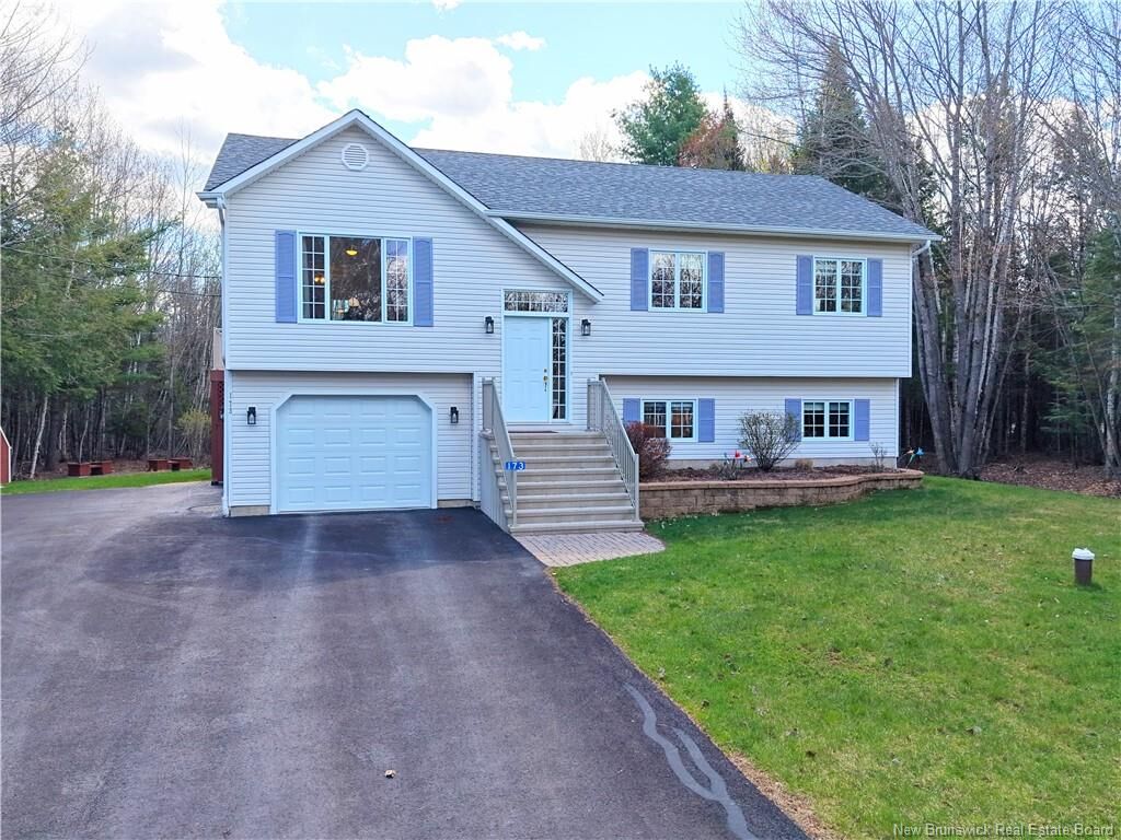 Property Photo:  173 Fernwood Drive  NB E3A 9N9 