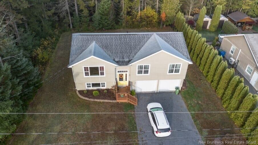 Property Photo:  16 Banshee Court  NB E2G 0A5 
