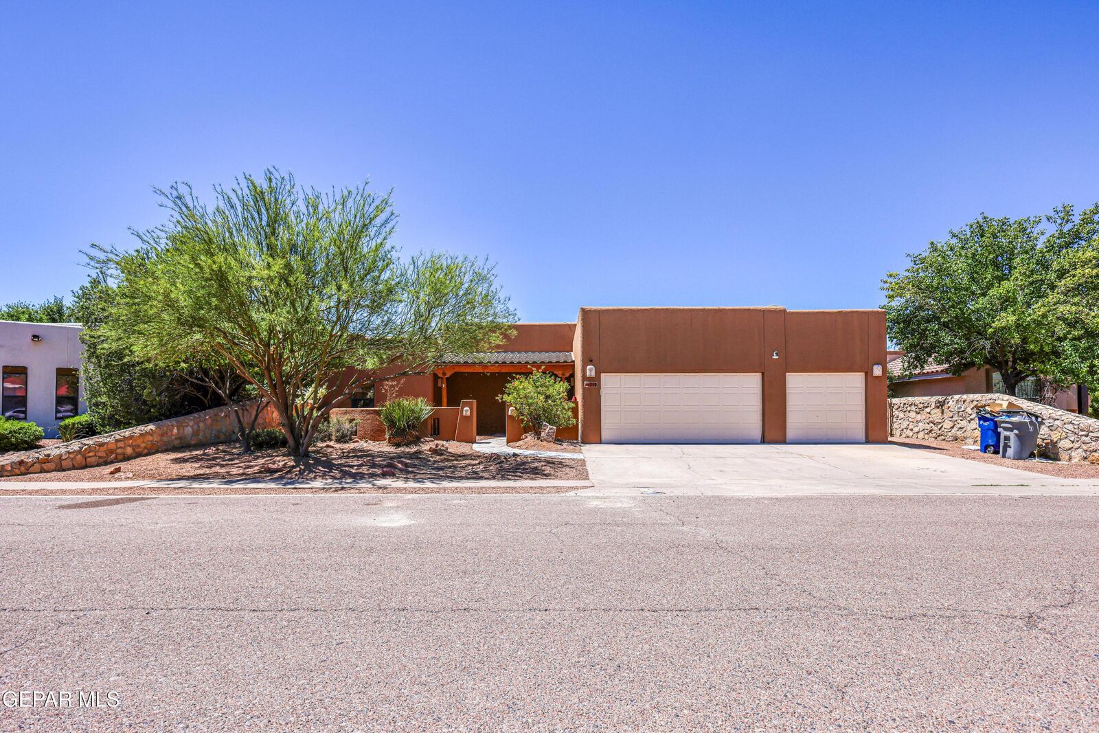Property Photo:  716 Kapriz Avenue  TX 79932 