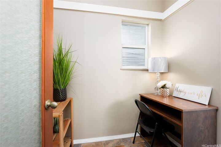 Property Photo:  1634 Lusitana Street  HI 96813 