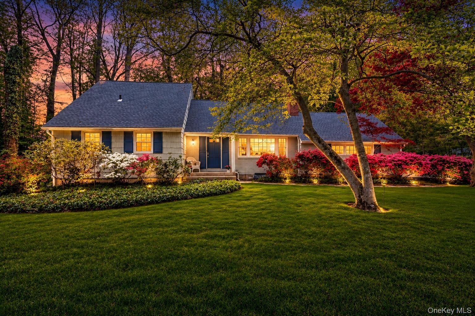 Property Photo:  14 Bunkerhill Drive  NY 11743 