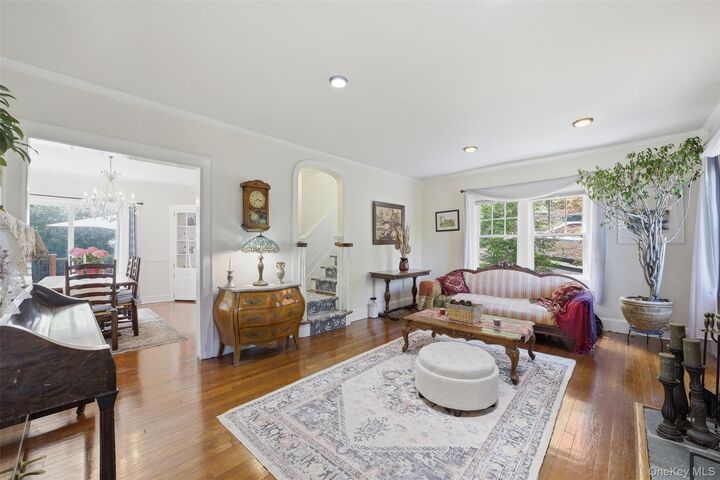 Property Photo:  3 Johnson Place  NY 10502 