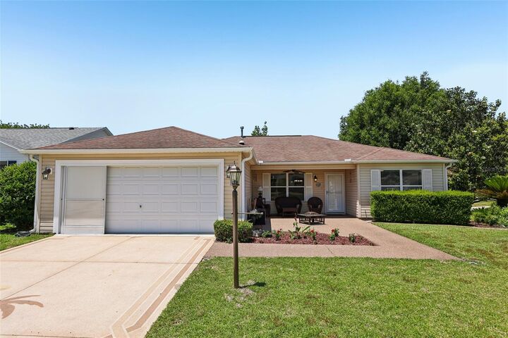 Property Photo: 1000 Kenova Avenue FL 32162