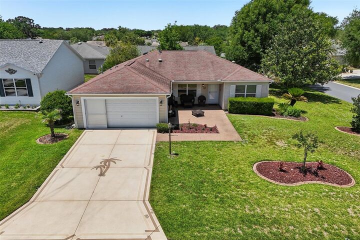 Property Photo:  1000 Kenova Avenue  FL 32162 