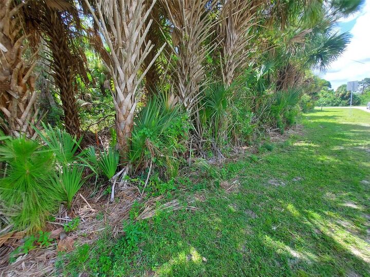 Property Photo: 6049 Pennell Street FL 34224
