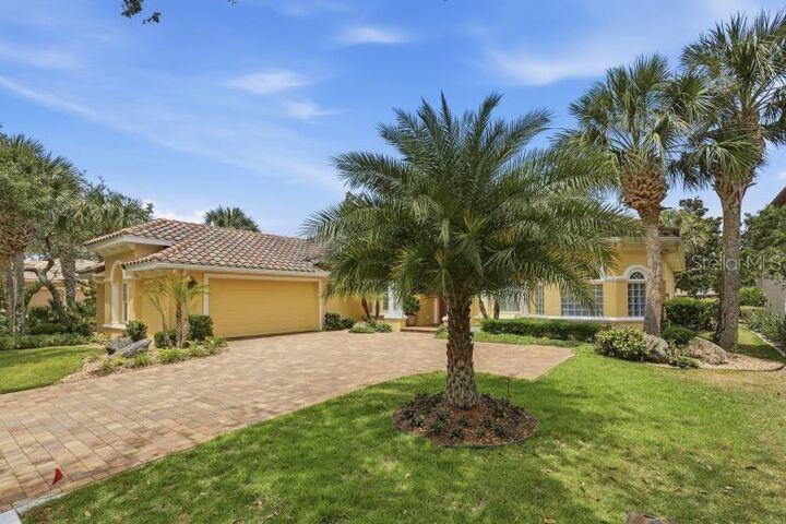 Property Photo:  34 N Waterview Drive  FL 32137 