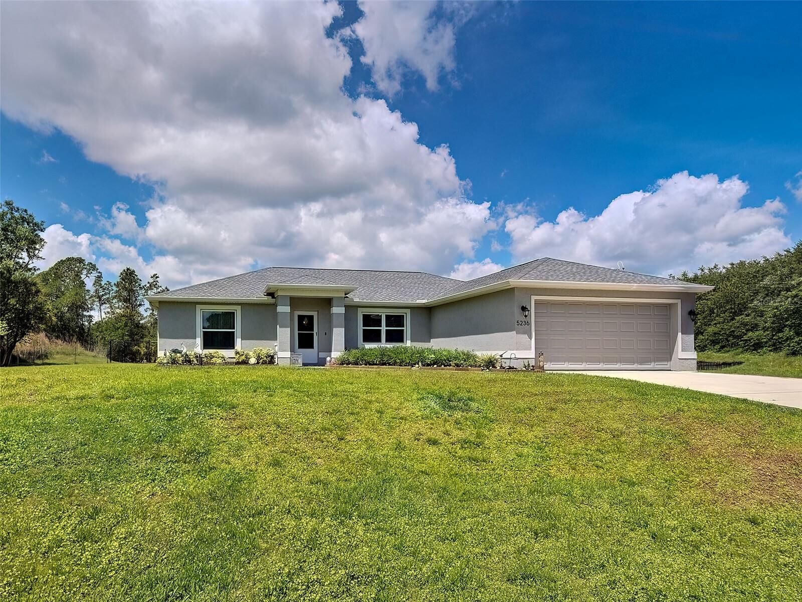 Property Photo:  5236 Bannock Circle  FL 34288 