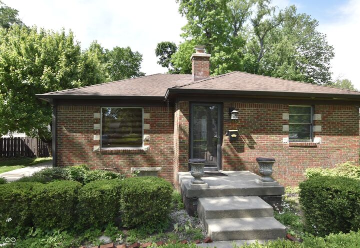 Property Photo: 1148 E 56th Street IN 46220