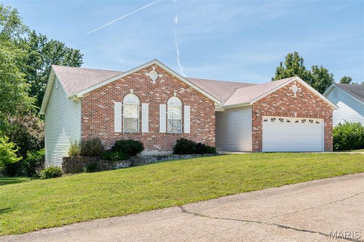 Property Photo:  1383 Oakridge Estates Drive  MO 63077 