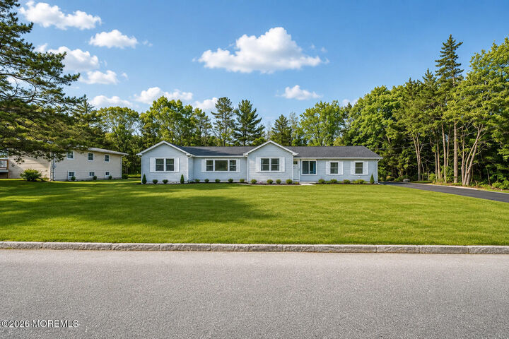 Property Photo:  5 Riccis Drive  NJ 08527 