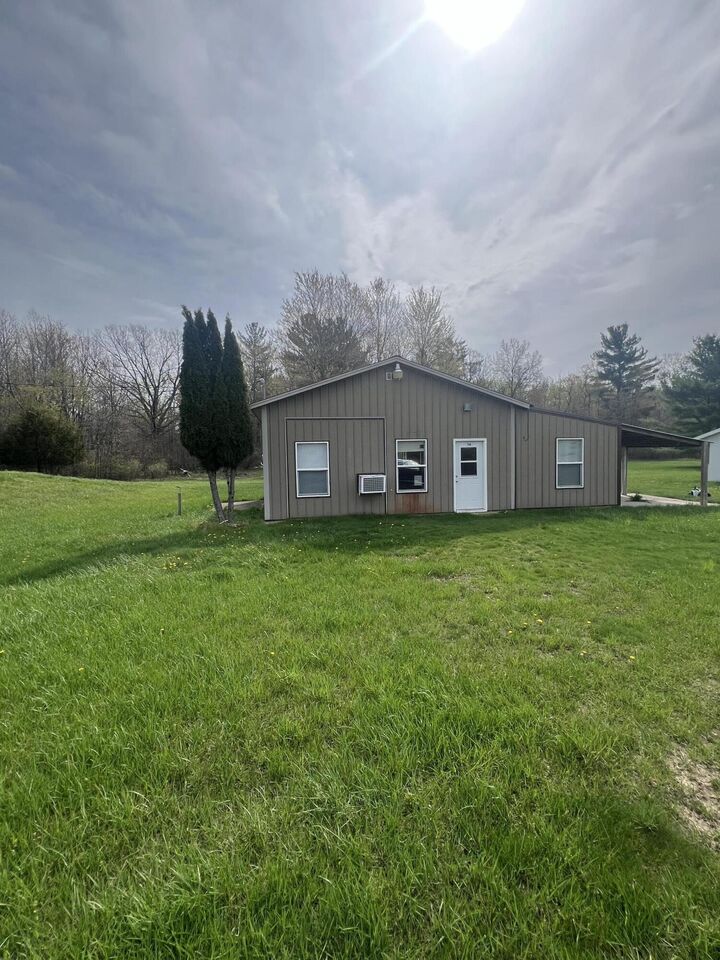 Property Photo:  4816 109th Avenue  MI 49450 