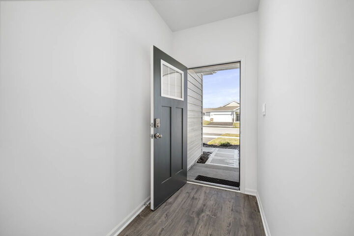 Property Photo:  