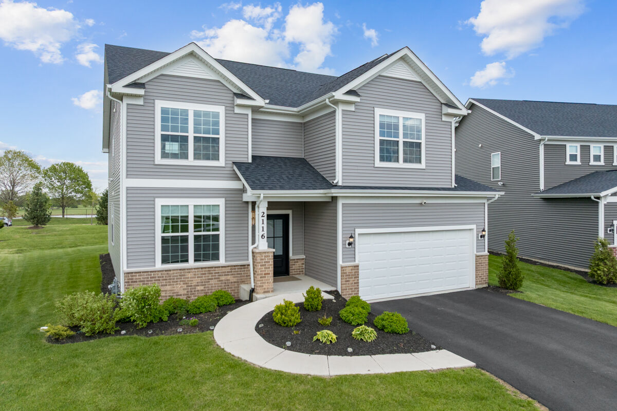 Property Photo:  2116 Bent Grass Way  IL 60490 