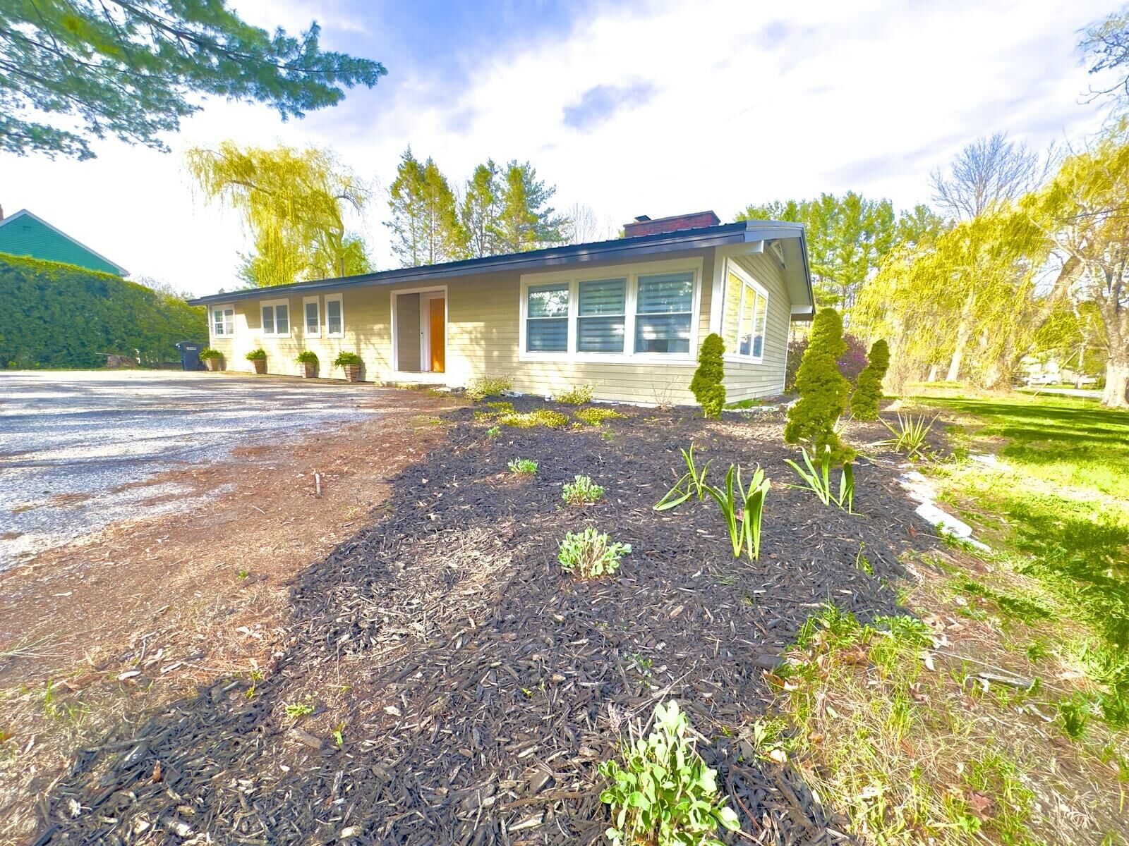 Property Photo: 410 Mount Hope Avenue ME 04401