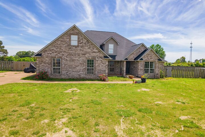 Property Photo: 100 Mary Kate Ln TN 38340