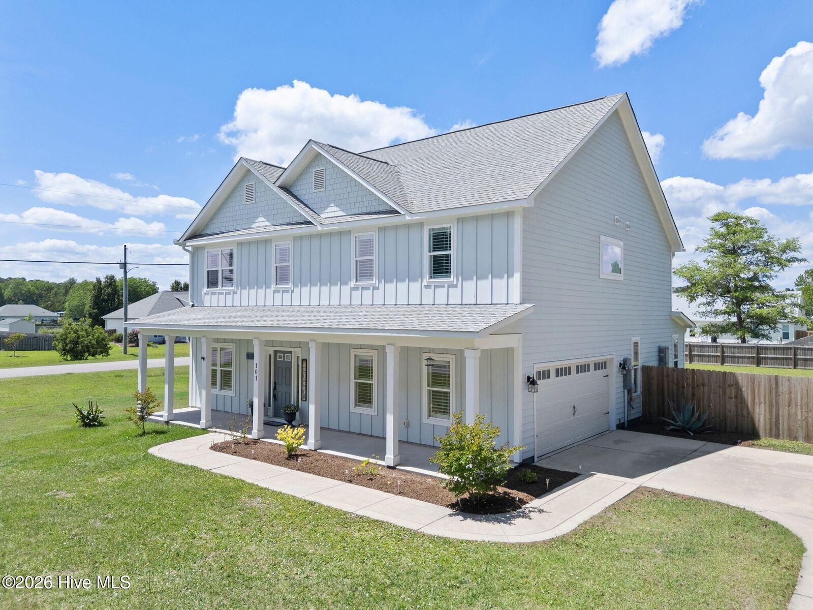 Property Photo:  101 Kings Harbor Drive  NC 28445 