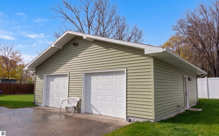 Property Photo: 12817 S Sylvia Street MI 48684