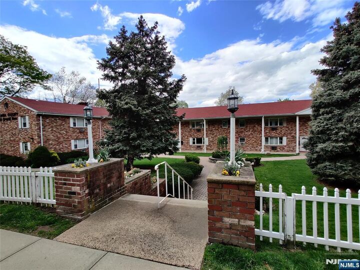 Property Photo: 456 Grand Avenue 4A NJ 07605