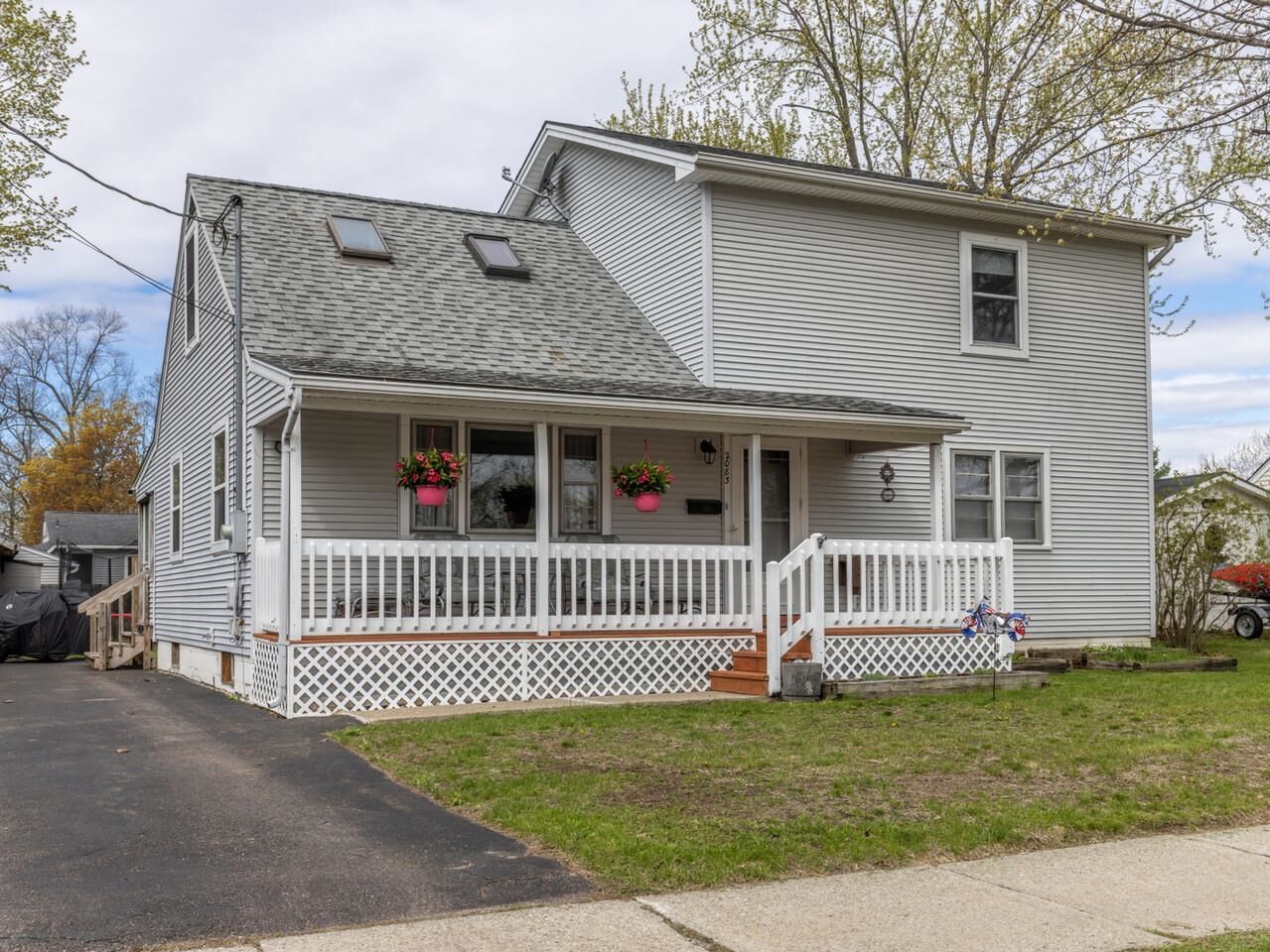 Property Photo:  2083 North Avenue  VT 05408 