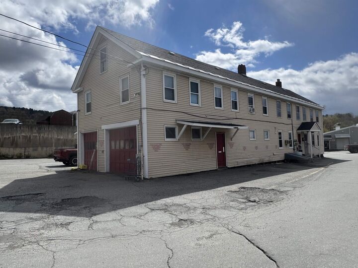 Property Photo:  16 Railroad Avenue  NH 03784 