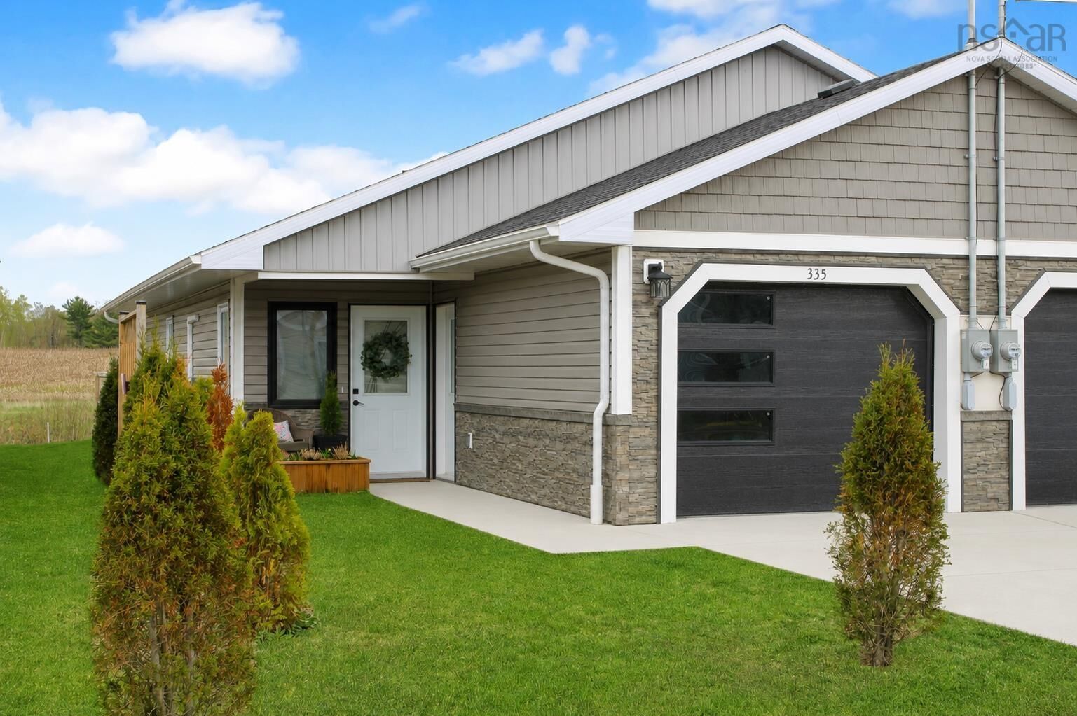 Property Photo:  335 Nichols Avenue  NS B4N 3V7 