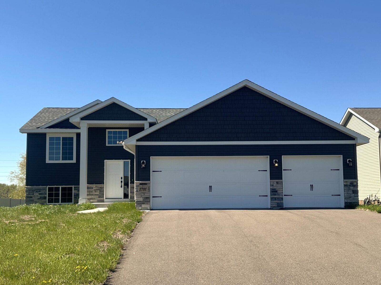 Property Photo:  1700 10th Street NE  MN 55313 