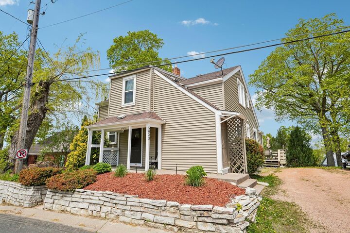 Property Photo:  5023 Edgewater Drive  MN 55364 